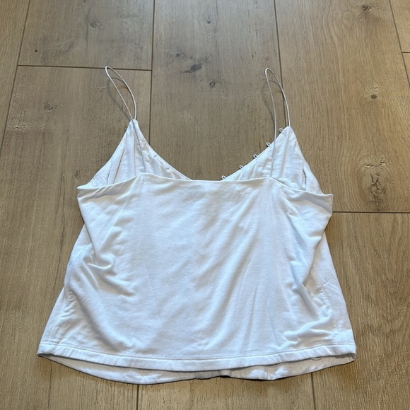 Guess White Tank - Picture 6 of 6